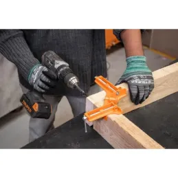  Prensa Esquinera 3" o 76.2 mm, cuerpo de aluminio tornillo de acero, angulos perfectos, PESQ-3 17690 Truper 15 Prensa Esquinera